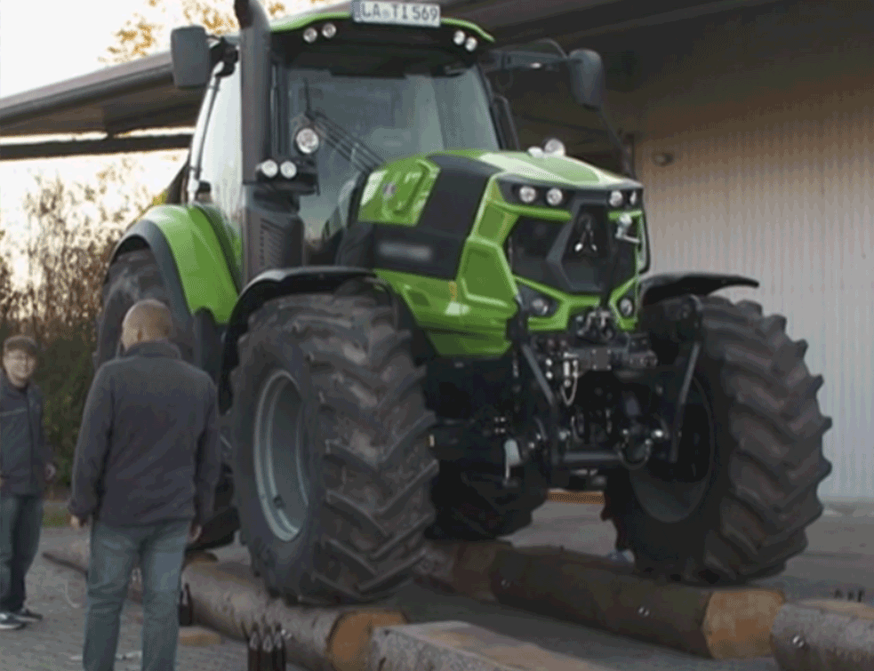 traktor-na-boce