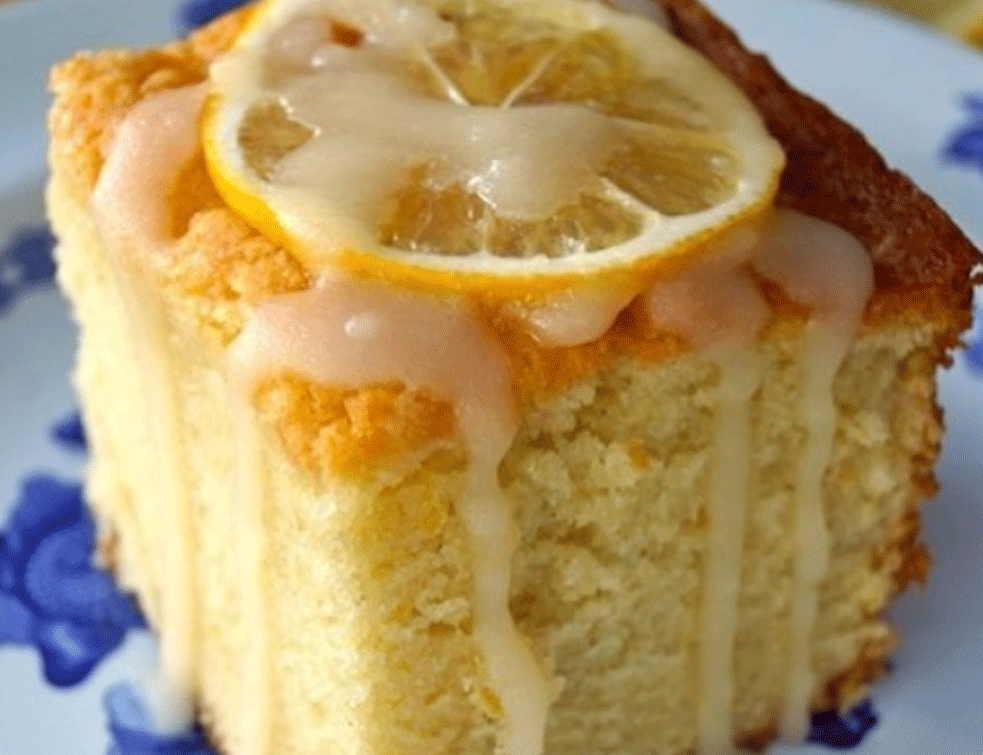 RECEPT ZA POSLASTICU KOJA JE OSVOJILA DRUŠTVENE MREŽE! Da napravite trenutno NAJPOPULARNIJI KOLAČ na Internetu trebaće vam samo 250 dinara! (FOTO)